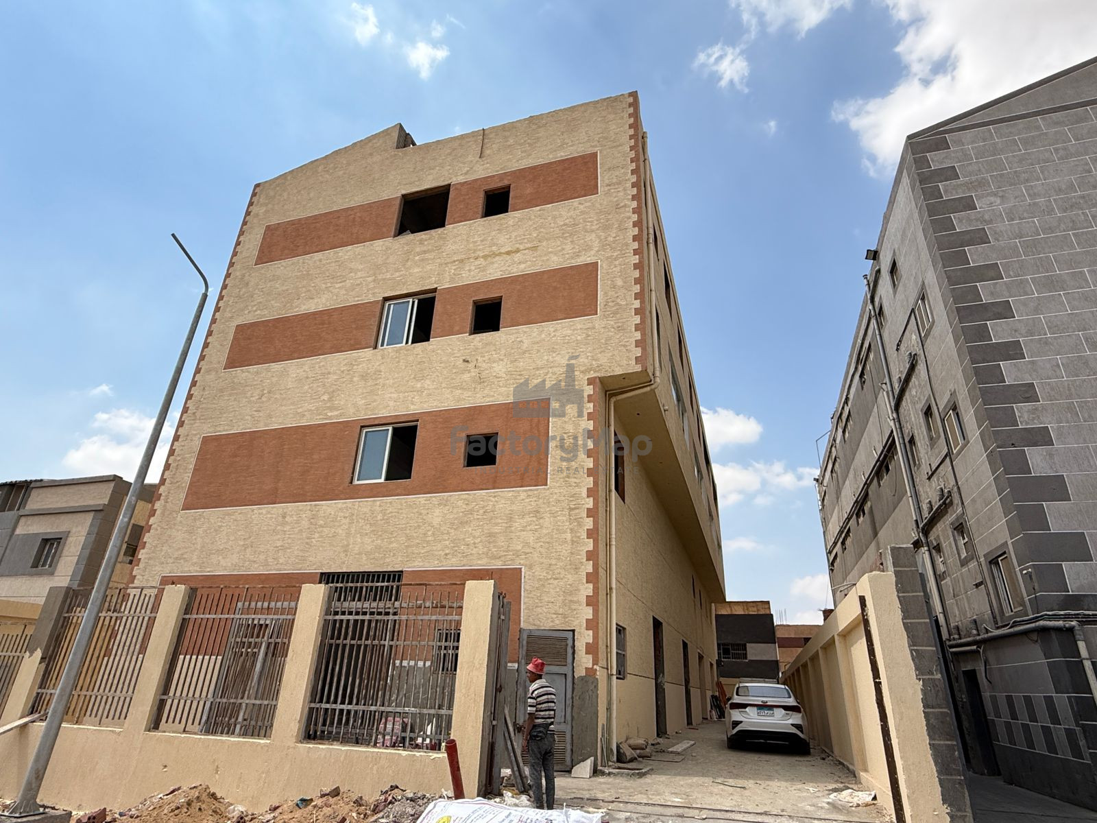 مصنع في العاشر – كود 3929