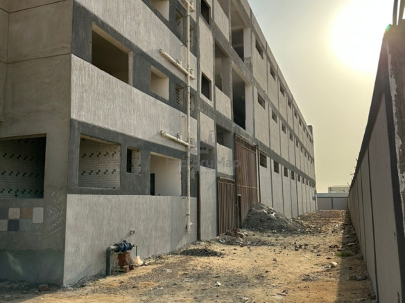 مصنع في العاشر – كود 3903